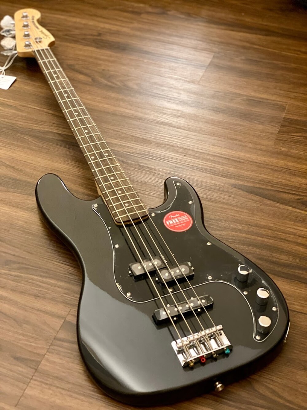 Squier Affinity Series Precision PJ Bass with Laurel FB in 